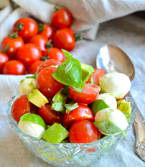 Salad cà chua bơ tươi ngon - 1