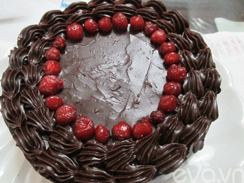 Sinh nhật bằng bánh chocolate kem dừa - 16