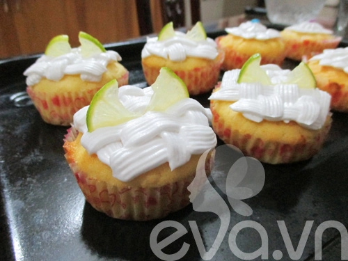 Tập làm cupcake bơ chanh - 8