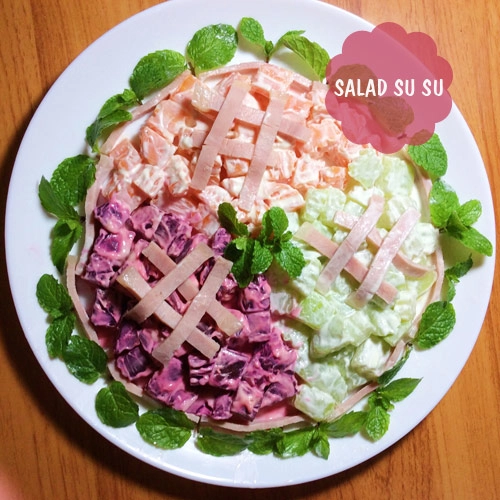 Thực đơn ngon miệng với tôm rim mắm me salad su su - 3