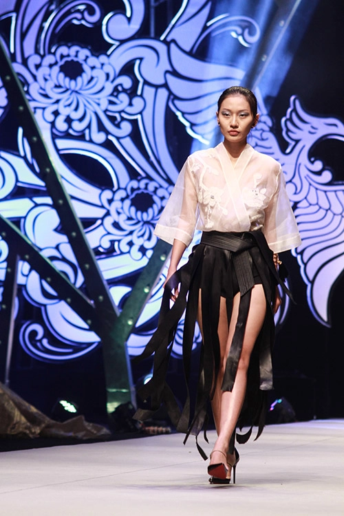 Tiến truyển lên ngôi quán quân project runway vietnam 2015 - 3