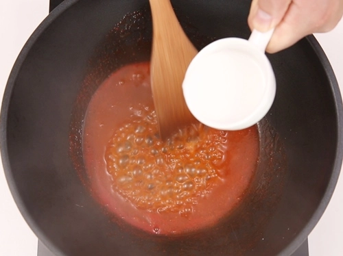Tôm sốt chua ngọt trôi cơm vô cùng - 6
