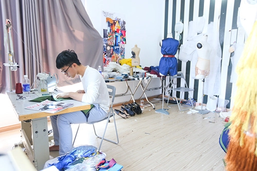 Top 3 project runway không đánh giá cao đối thủ trước giờ g - 7