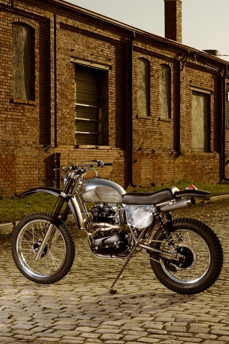 Triumph bonneville 1974 độ phong cách tracker dành cho off-road - 1