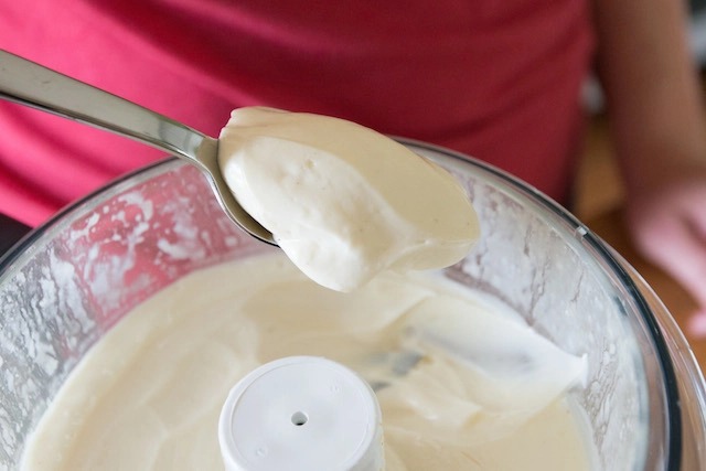 Tự làm mayonnaise siêu chất lượng trong 10 phút - 3