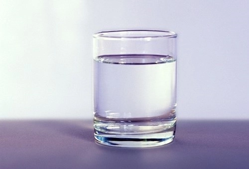 Ung thư vì uống nước đun sôi để nguội lâu ngày - 1