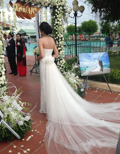 Váy cưới đặt may hút cô dâu việt mùa bão giá - 7