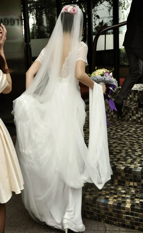 Váy cưới đặt may hút cô dâu việt mùa bão giá - 14