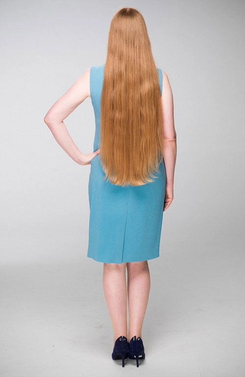 Xu hướng phụ nữ trung niên có mái tóc dài ngày càng tăng - 9