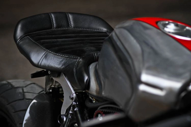 Ducati 749 độ phong cách viễn tưởng kịch độc - 9
