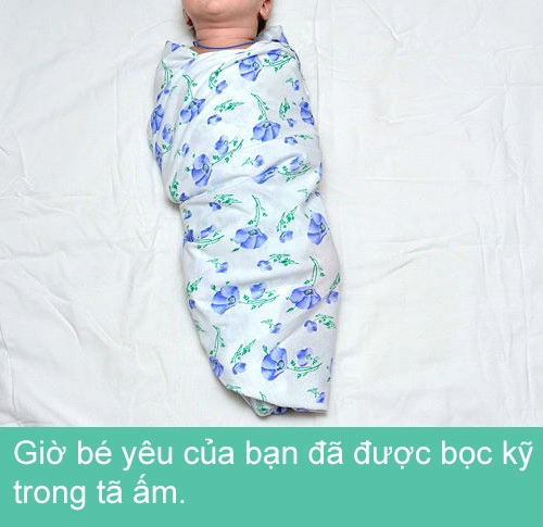 Mẹ khéo quấn tã bé yêu ngủ ngon - 10