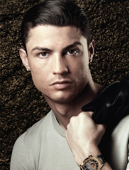 Những kiểu tóc độc đáo của cristiano ronaldo qua năm tháng - 19