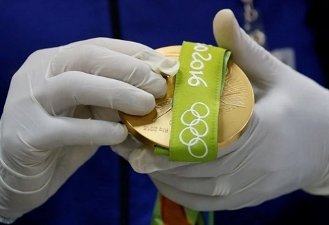 Quy trình sản xuất kì công những tấm huy chương olympics rio 2016 - 13