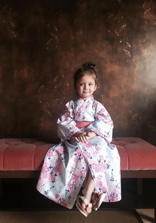 2 bé tôm - tép nhà hồng nhung dễ thương khi mặc kimono - 4
