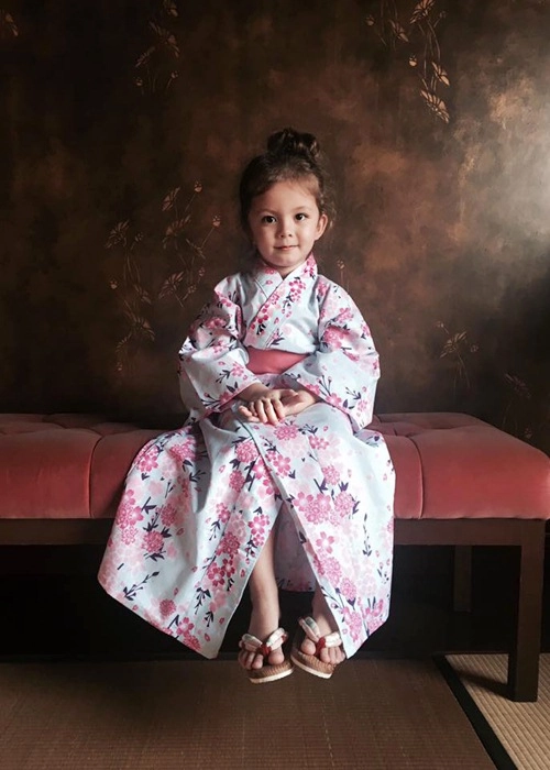 2 bé tôm - tép nhà hồng nhung dễ thương khi mặc kimono - 5