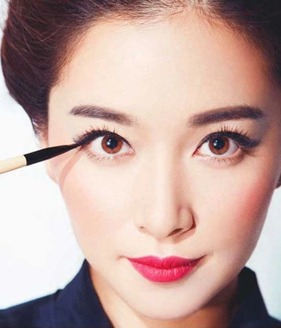 5 mẹo để eyeliner giữ đúng màu cả ngày không trôi - 3