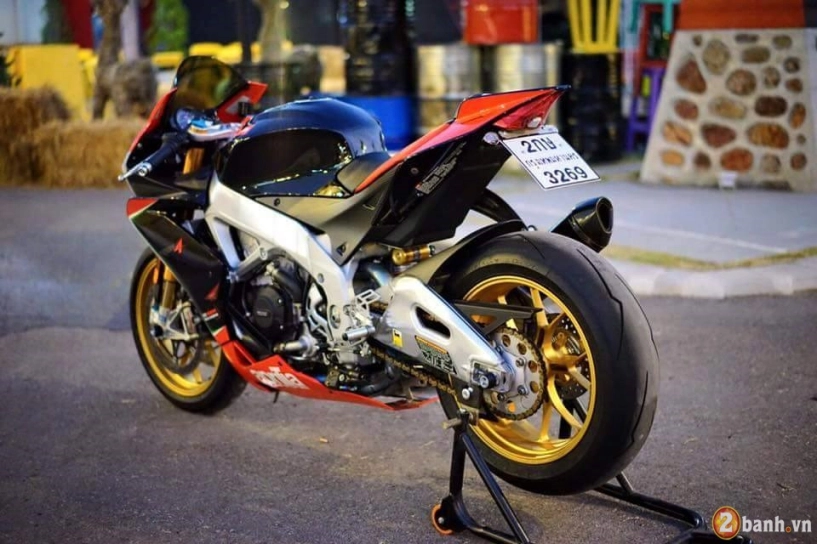 Aprilia rsv4 factory trong bản độ đầy phong cách của biker thái - 10