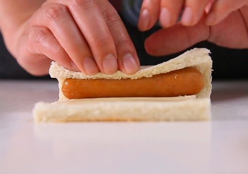 Bữa sáng nhanh gọn với sandwich cuộn xúc xích - 5