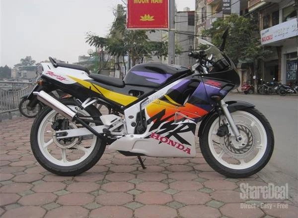 Chiêm ngưỡng siêu phẩm honda nsr rr mạnh mẽ giữa đường phố - 7