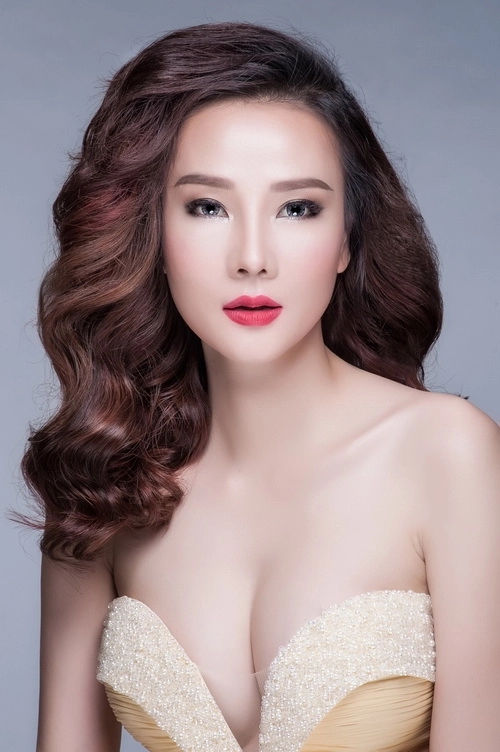 Dương yến ngọc khoe vòng 1 táo bạo sau ly hôn - 2