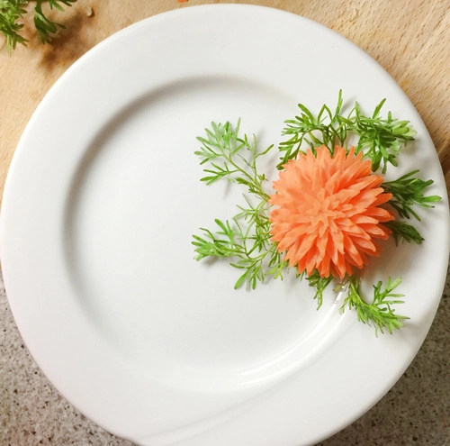 Gợi ý các cách trang trí đĩa ăn bàn ăn ngày tết - 7