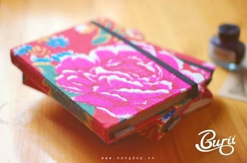 Họa tiết chăn con công đang khiến phái đẹp sôi sục - 4