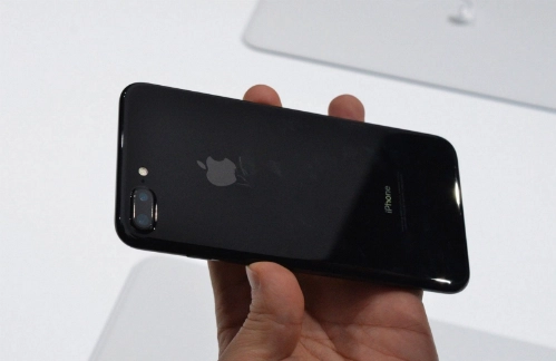  iphone 7 plus có giá đặt hàng gần 40 triệu đồng ở việt nam - 2
