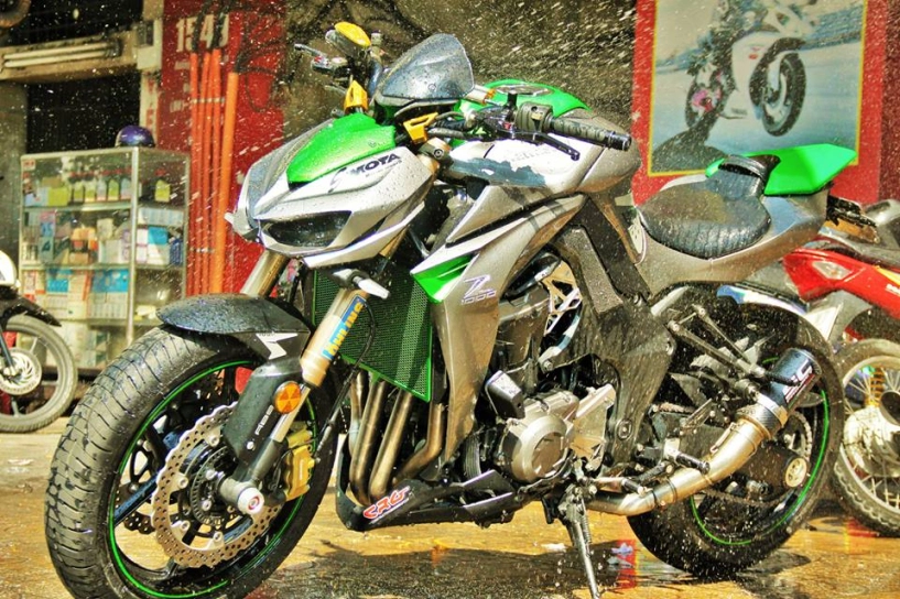 Kawasaki z1000 siêu chất với nhiều phụ tùng đồ chơi hàng hiệu tại việt nam - 15