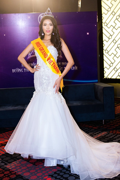 Lan khuê được chủ tịch miss grand international mời thi hoa hậu - 10
