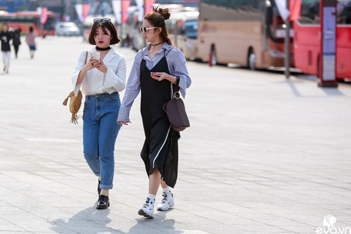 Ngắm street style của những thiên thần nhỏ tại seoul fw - 12