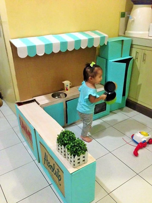 Nhà bếp từ thùng giấy cho bé đẹp ngang ngửa đồ chơi tiền triệu - 3