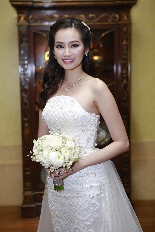 Những kiểu tóc cô dâu đẹp nhất của sao việt cưới năm 2015 - 14