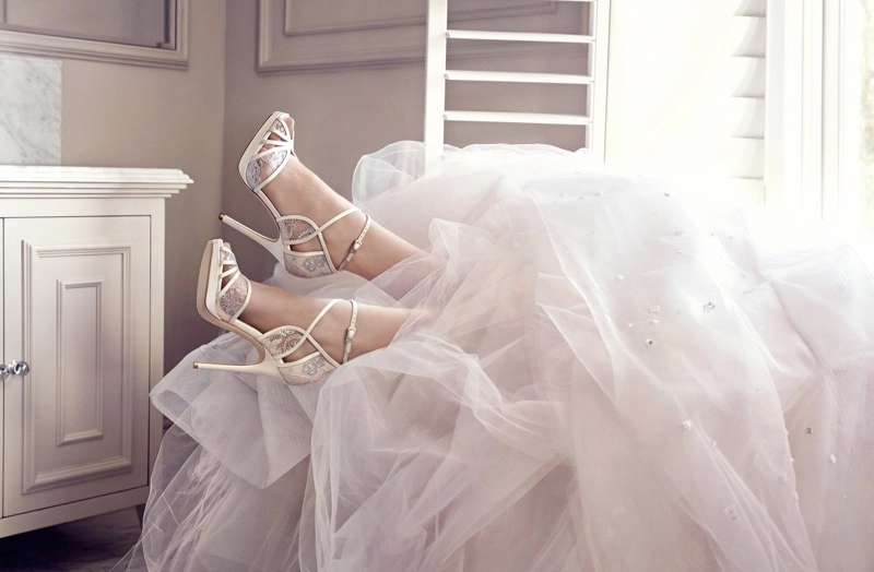 Những mẫu giày mọi cô dâu đều mơ ước trong ngày cưới - 2