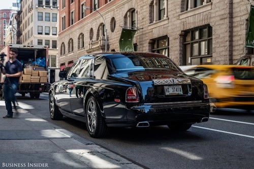 Rolls-royce phantom tượng đài của kỷ nguyên xe siêu sang trên thế giới - 5