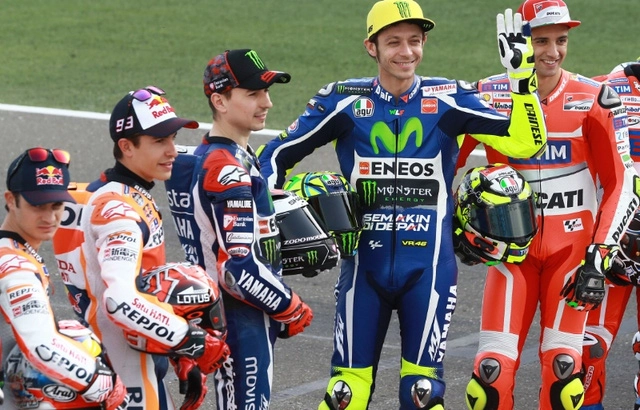 Rossi đã có chiến thắng đầu tiên trong mùa giải motogp 2016 - 6