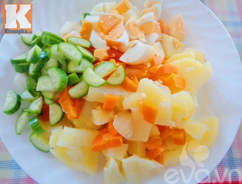 Salad trứng thanh mát không ngấy sau tết - 6