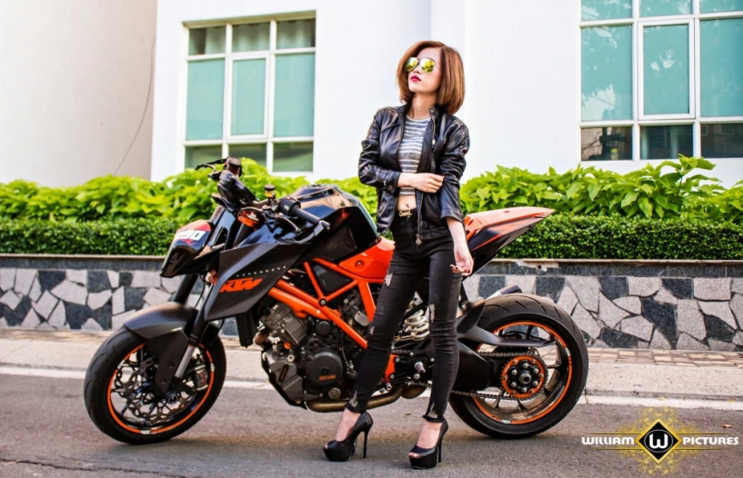 Song mã ktm 1290 super duke r tuyệt đẹp trong bộ ảnh thiên thần và ác quỷ tại việt nam - 10