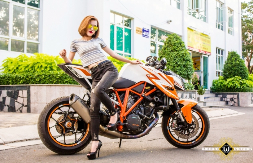 Song mã ktm 1290 super duke r tuyệt đẹp trong bộ ảnh thiên thần và ác quỷ tại việt nam - 24