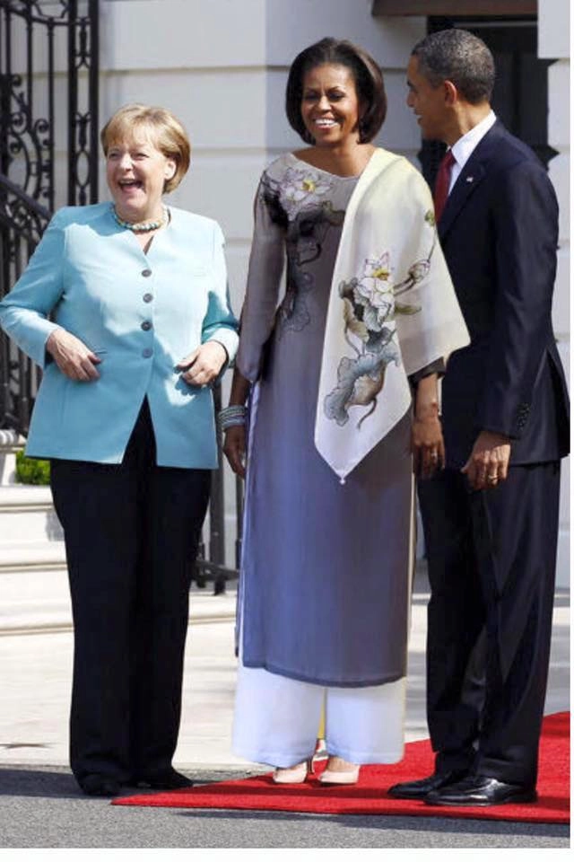 Sự thật đằng sau bức ảnh phu nhân obama mặc áo dài việt nam - 1