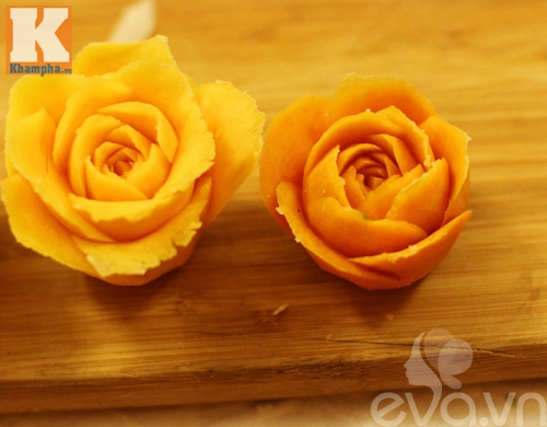 Tỉa hoa hồng từ các loại củ quả siêu đẹp - 10