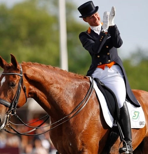 Vận động viên đoạt huy chương vàng đã rút khỏi olympic để cứu chú ngựa - 4