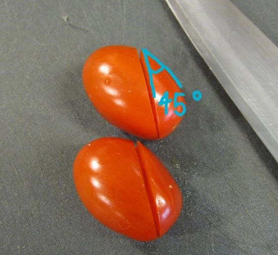 Xếp cà chua hình trái tim cho valentine trong 1 phút - 2