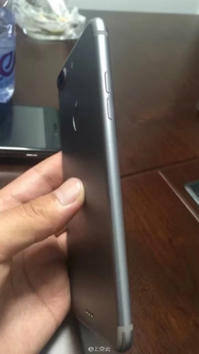  apple bỏ nút gạt âm thanh trên iphone 7 plus - 2