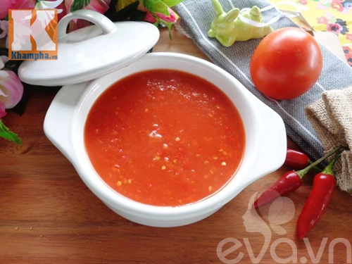 Bí quyết làm tương ớt cà chua để chấm nhiều món ngon - 8