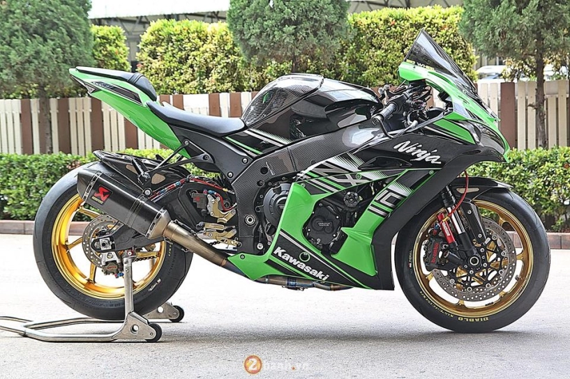 Choáng ngợp với dàn đồ chơi siêu khủng trên kawasaki ninja zx-10r 2016 - 2