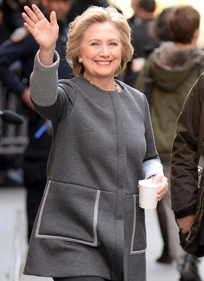  cuộc cách mạng thời trang của bà clinton khi tranh cử tổng thống mỹ - 9