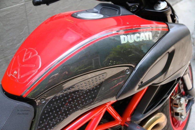 Ducati diavel full carbon nổi bật - 3