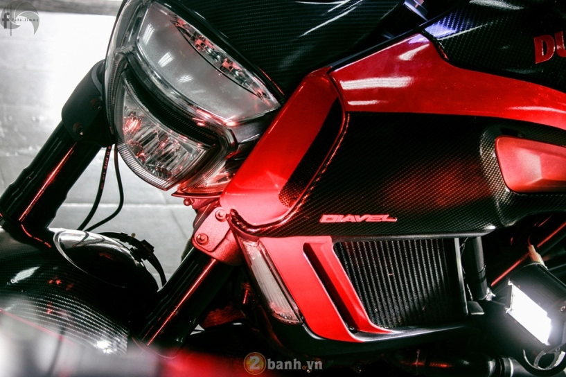 Ducati diavel phiên bản candy red từ showroom h2 decal - 9