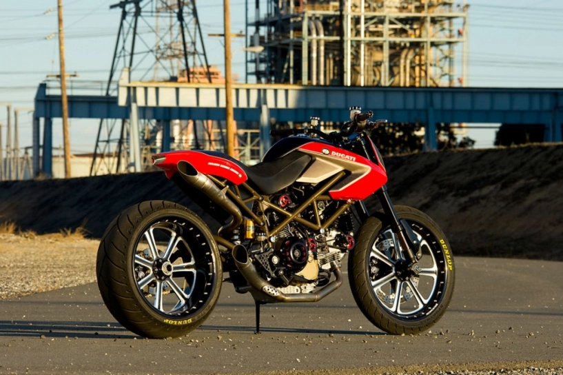 Ducati hypermotard độ khủng với dàn chân siêu cấp - 1