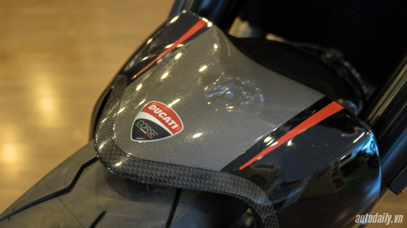 Ducati monster 1200r 2016 chính hãng đầu tiên tại việt nam - 5